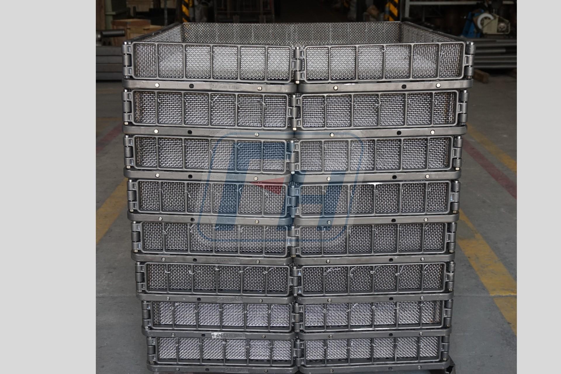 Customized Baskets 640x640x190mm