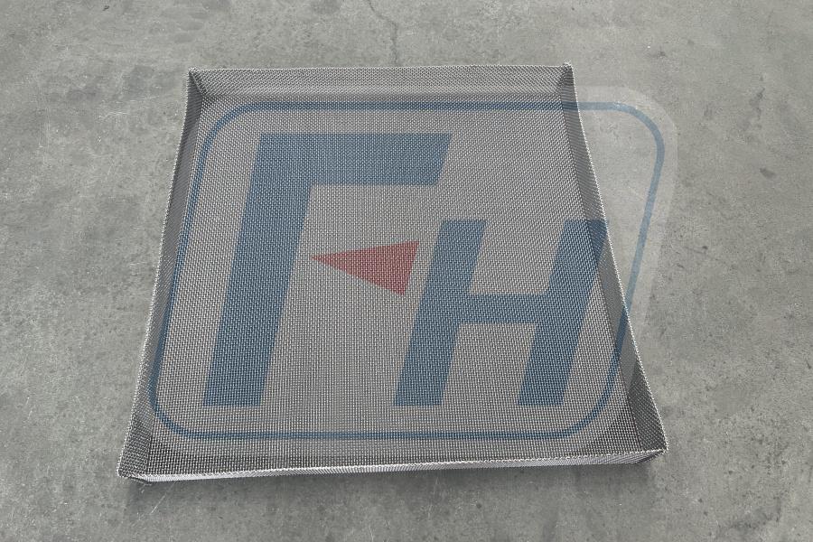 Customized wire mesh basket
