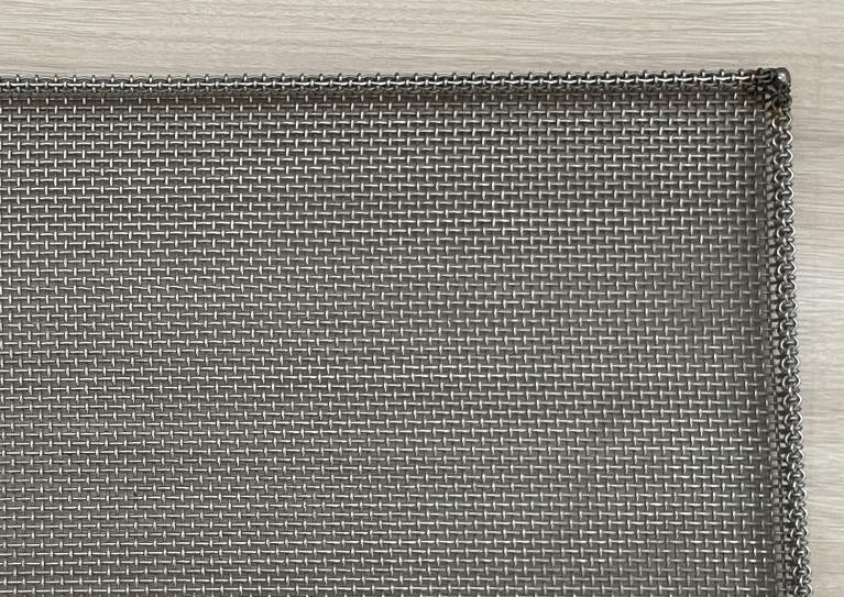 Wire mesh baskets for sintering furnace