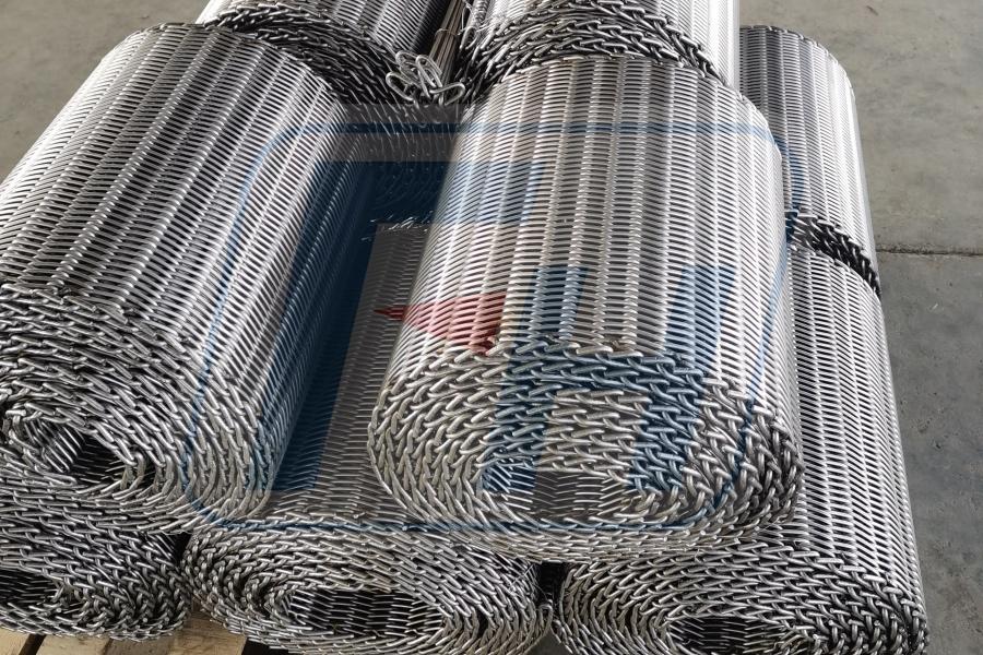 Wire mesh belts for sintering and brazing furnace