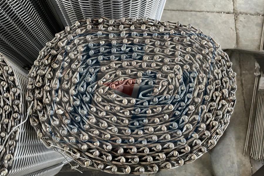 Wire mesh belts for sintering and brazing furnace